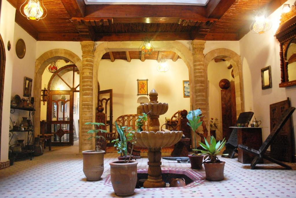 אסאוירה Caverne D'Ali Baba מראה חיצוני תמונה